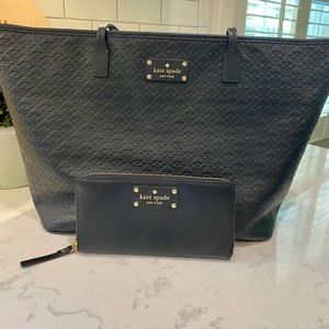 Kate Spade ZIP around wallet in black